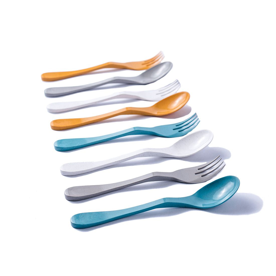 Eco 8 Piece Flatware Set and Carry Case-1