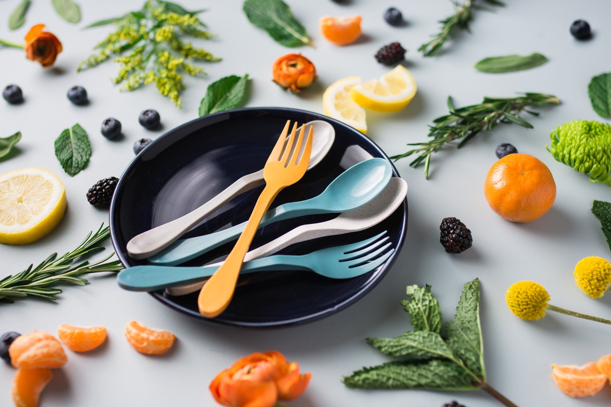 Eco 8 Piece Flatware Set and Carry Case-2